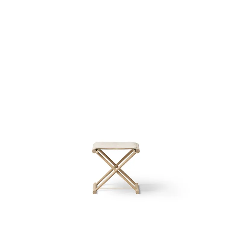 Oliver Furniture, Camp toddler taburet - Eg/ufarvet