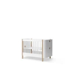 Oliver Furniture, Wood Mini+ Crib including Junior Kit – White/Oak