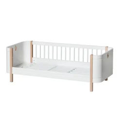 Oliver Furniture, Wood Mini+ Junior Bed - White/Oak