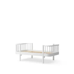Oliver Furniture, Wood Original, Junior Bed – White
