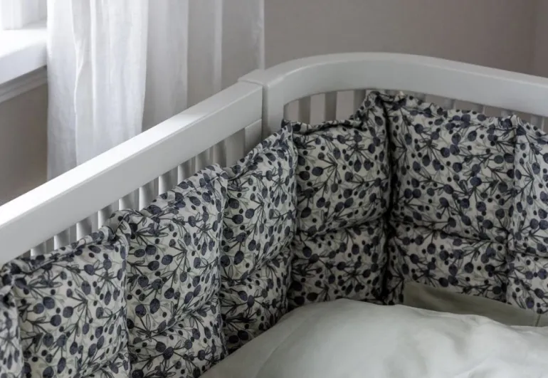 Sebra Bed Bumper, Kapok - Blue Olive